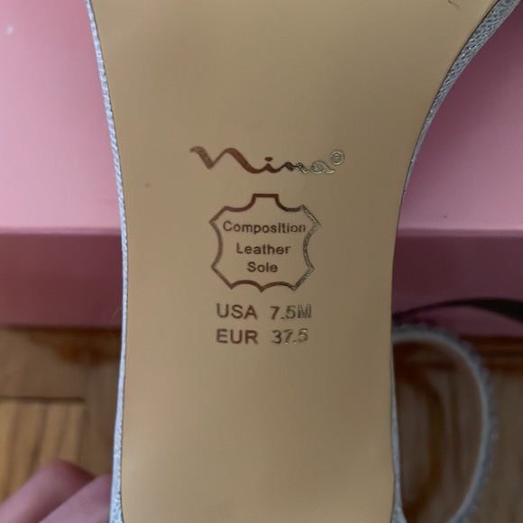 Nina Silver shimmery heel - Picture 5 of 5